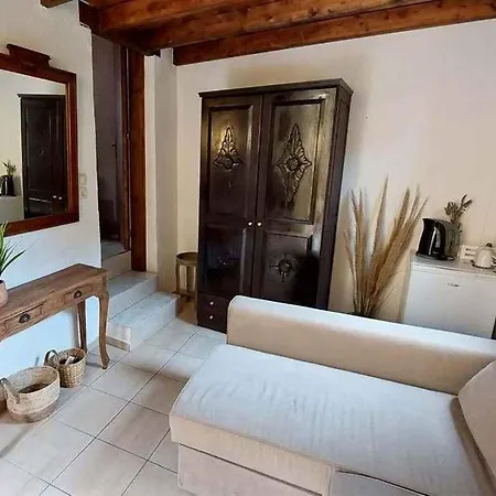 Saint Michel Old Town Hotel 3*
