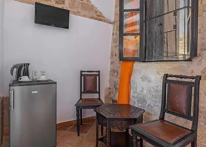 Hotel Saint Michel Old Town 3*