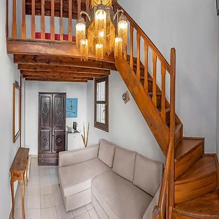 Saint Michel Collection - Old Town Hotel