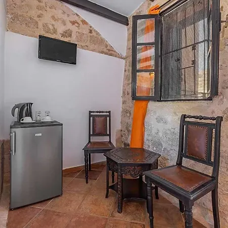 Отель Saint Michel Old Town 3*