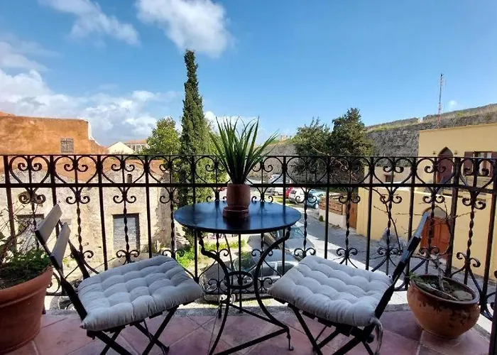 Saint Michel Collection - Old Town Hotel 3*