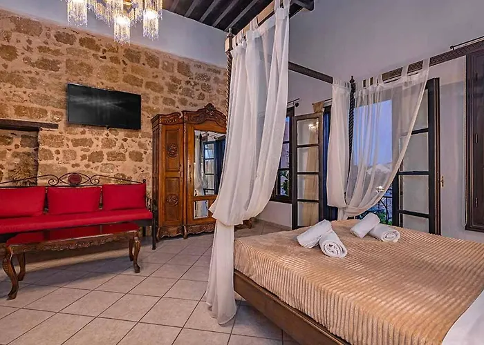 Otel Saint Michel Collection - Old Town 3*