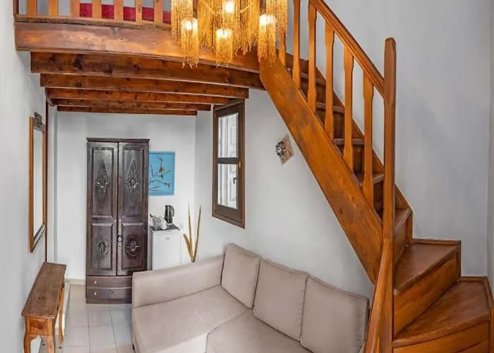 Saint Michel Collection - Old Town Otel