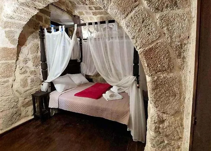 Saint Michel Old Town Hotel 3*