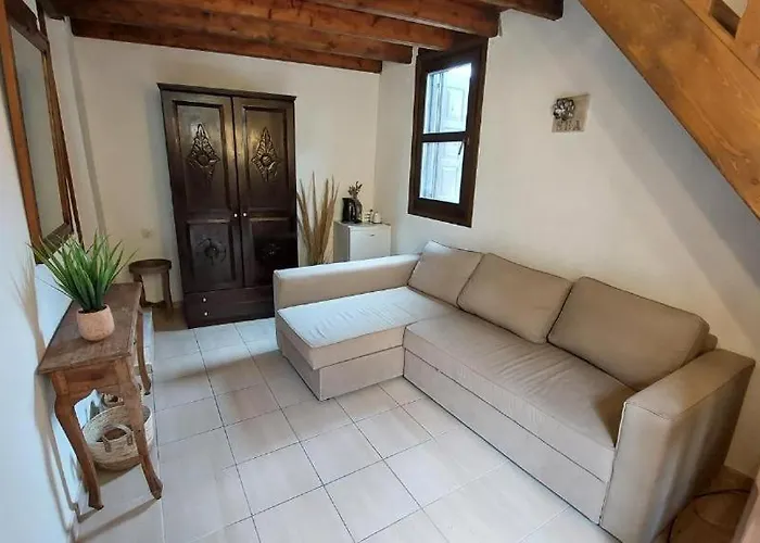 Saint Michel Old Town Hotel 3*